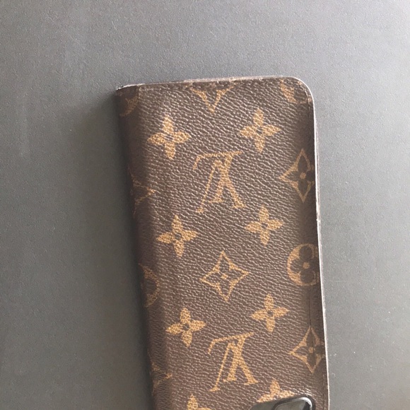 LOUIS VUITTON FOLIO CASE IPHONE 8 PLUS - Picture 2 of 3